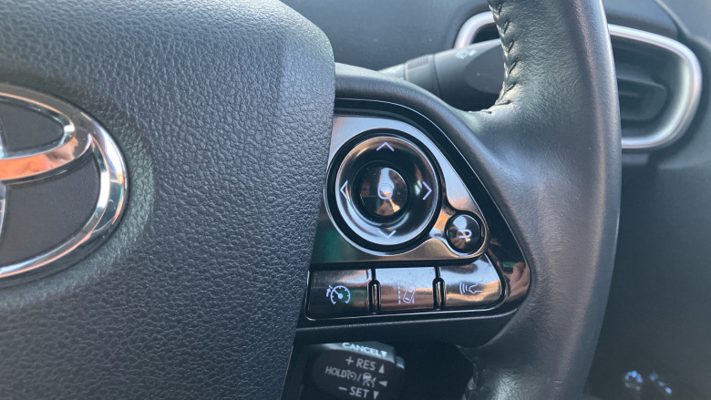 Toyota Prius 1.8 VVTi Business Edition Plus 5dr CVT Hybrid Hatchback